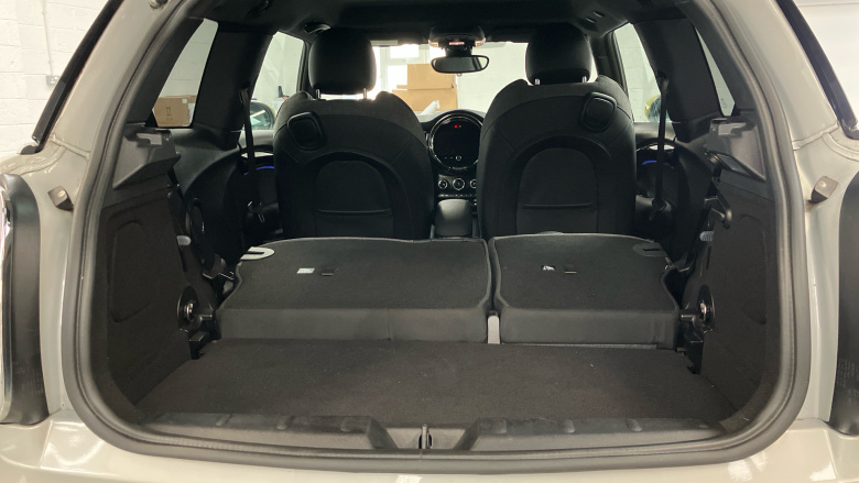 MINI Hatchback 135kW Cooper S Level 2 33kWh 3dr Auto Electric Hatchback